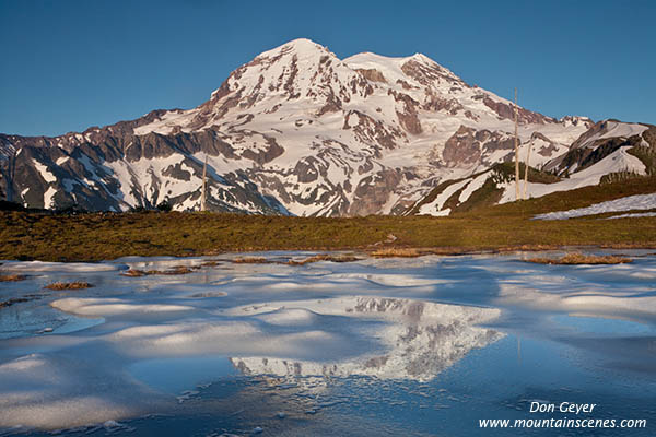 Image of Mount Rainier, Sunset Park