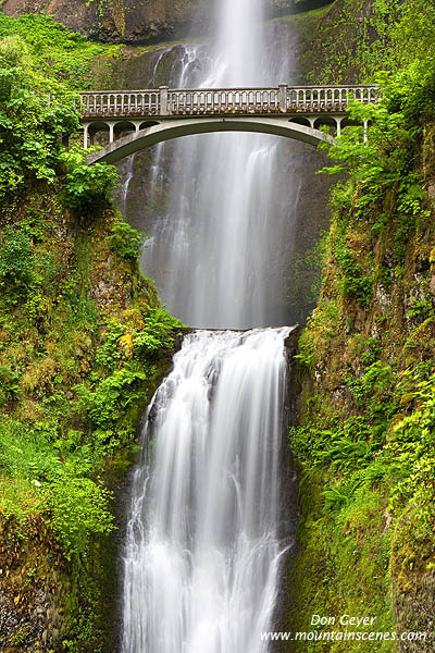 Image of Multnomah Falls