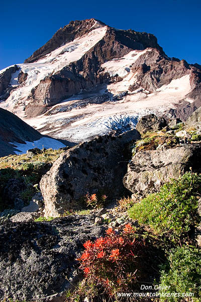 Image of Mount Hood above Barrett Spur