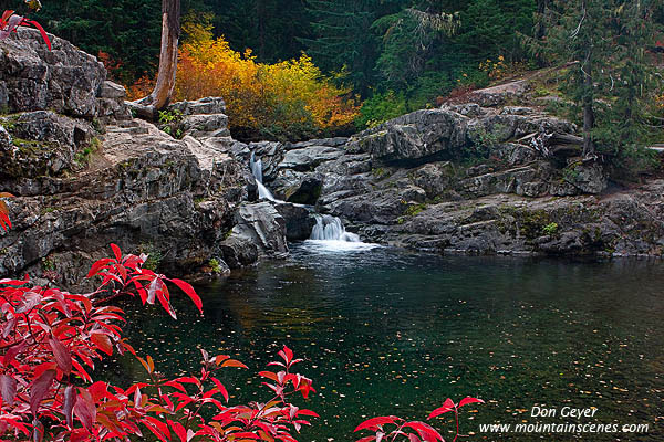 Image of Waterfall in Box Canyon, fall