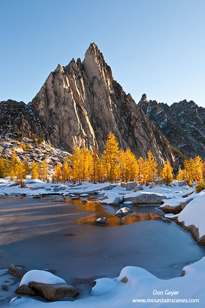 Image of Enchantment Lakes, Prusik Peak, Gnome Tarn