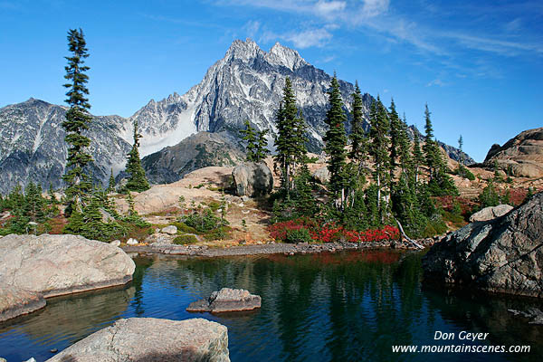 Image of Mount Stuart above Ingalls Lake, fall