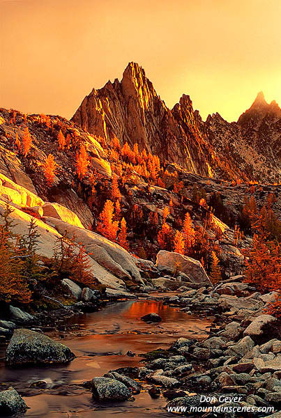 Image of Prusik Peak, Enchantment Lakes, sunrise