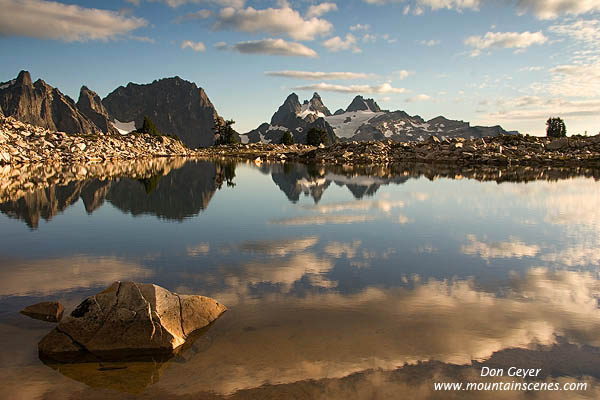 Image of Tank Lakes Reflection