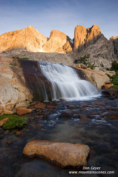 Picture of waterfall in Cirque of the Towers