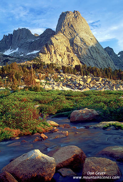 Picture of Pingora Peak in Cirque of the Towers