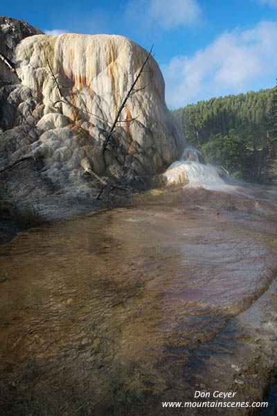 Image of Orange Spring Mound, Mamoth Hot Springs, Yellowstone National Park.